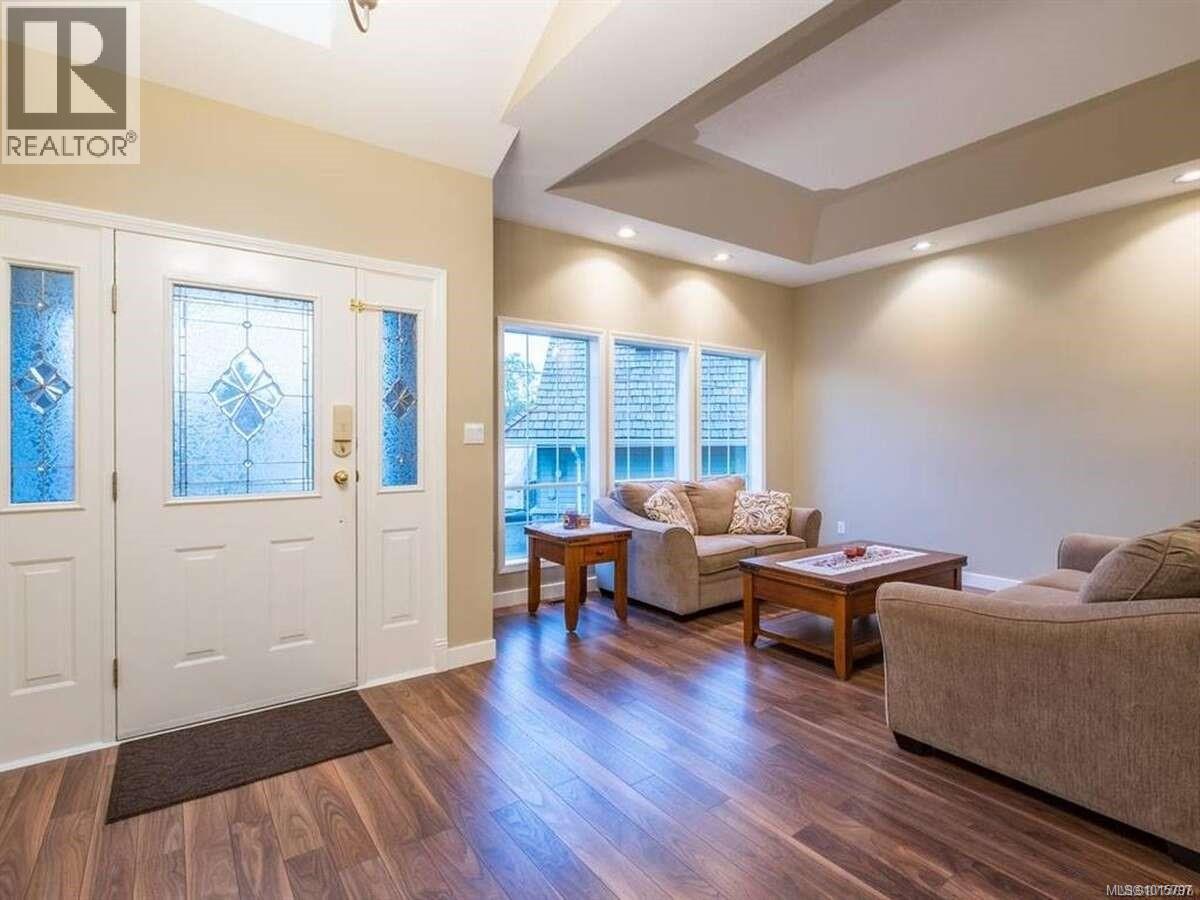5826 Cutter Pl, Nanaimo
