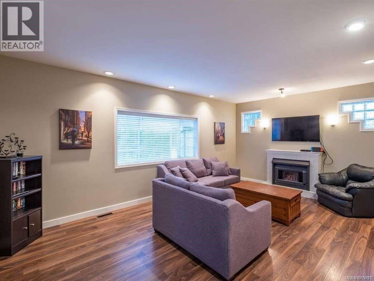 5826 Cutter Pl, Nanaimo