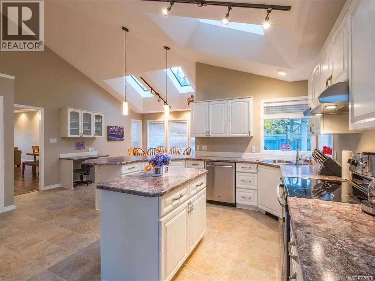 5826 Cutter Pl, Nanaimo