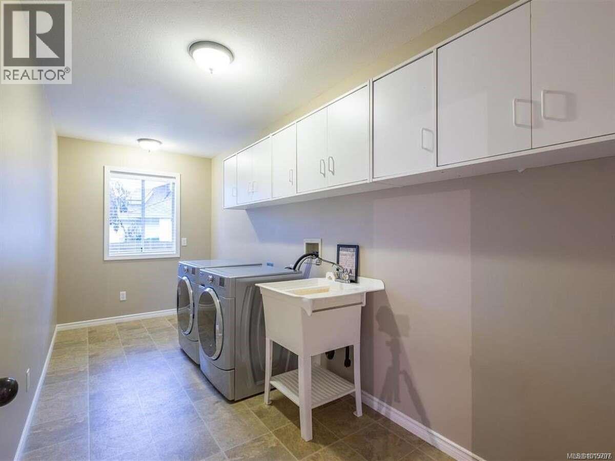 5826 Cutter Pl, Nanaimo
