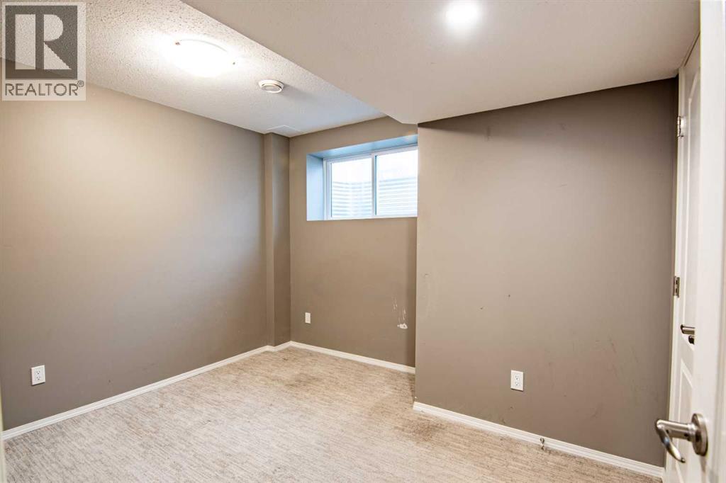 30 Carleton Avenue, Red Deer