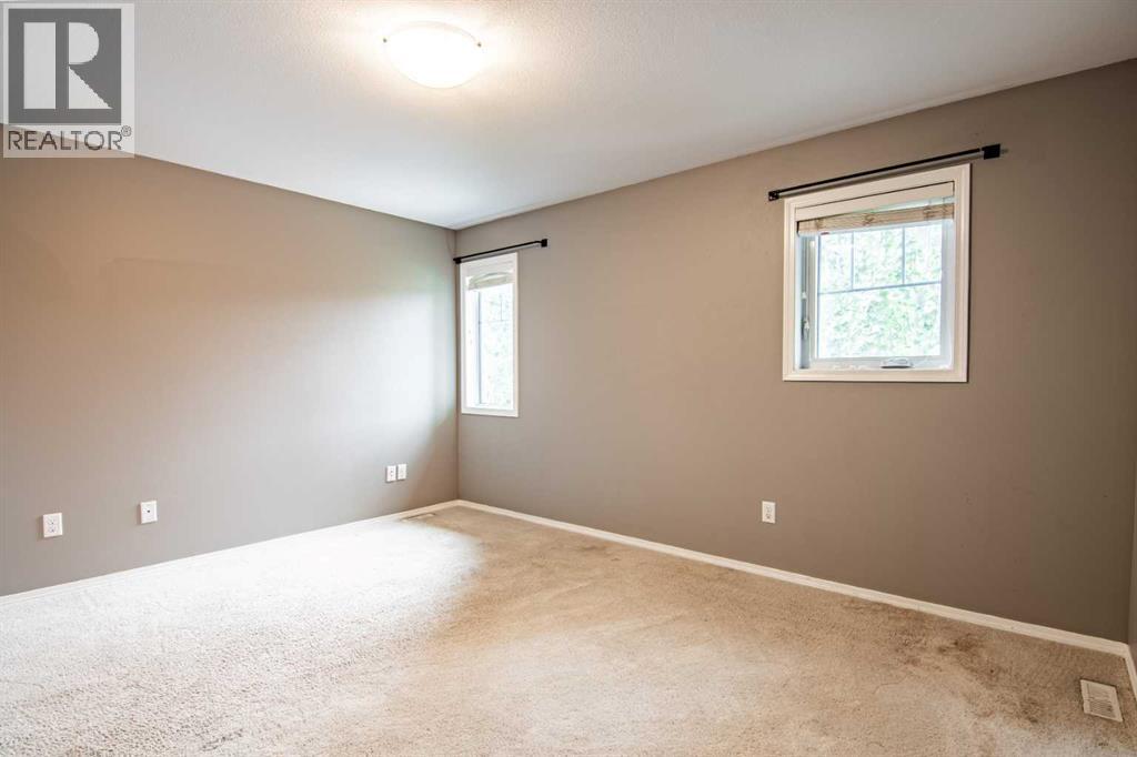 30 Carleton Avenue, Red Deer