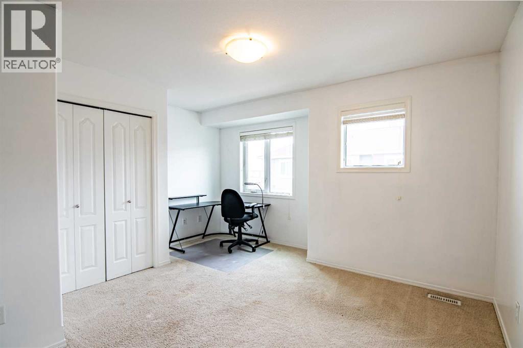30 Carleton Avenue, Red Deer