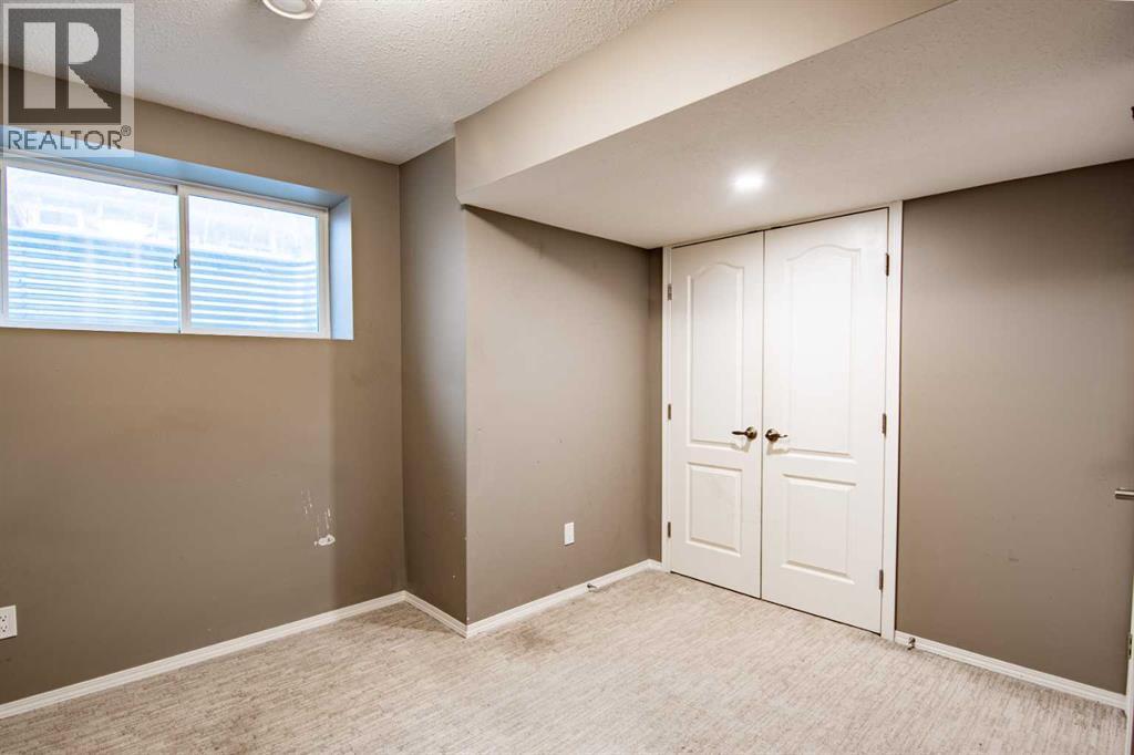 30 Carleton Avenue, Red Deer