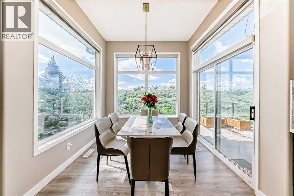 Single Family House for Sale in  Edgeridge Circle NW Edgemont Calgary 