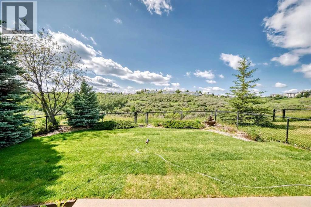 Single Family House for Sale in  Edgeridge Circle NW Edgemont Calgary 