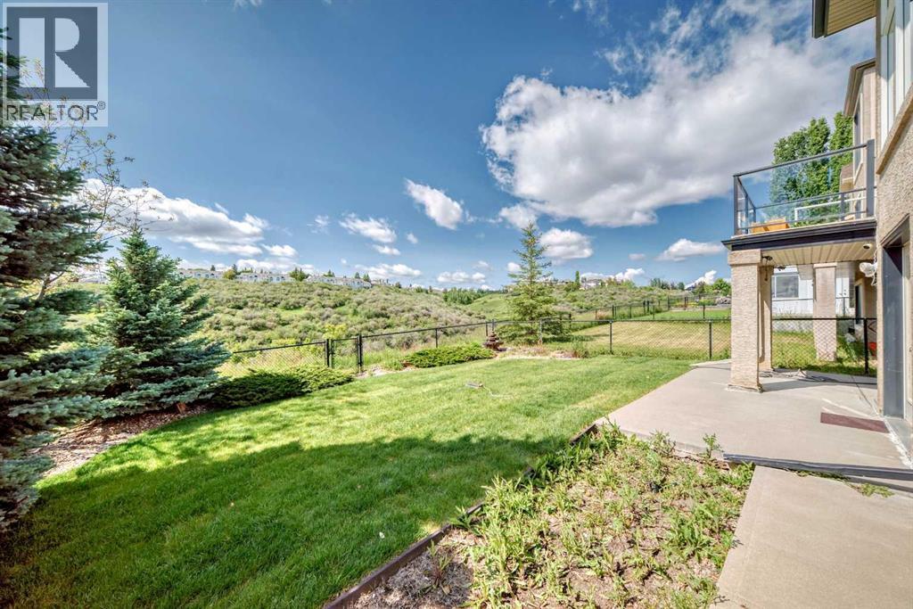 Single Family House for Sale in  Edgeridge Circle NW Edgemont Calgary 