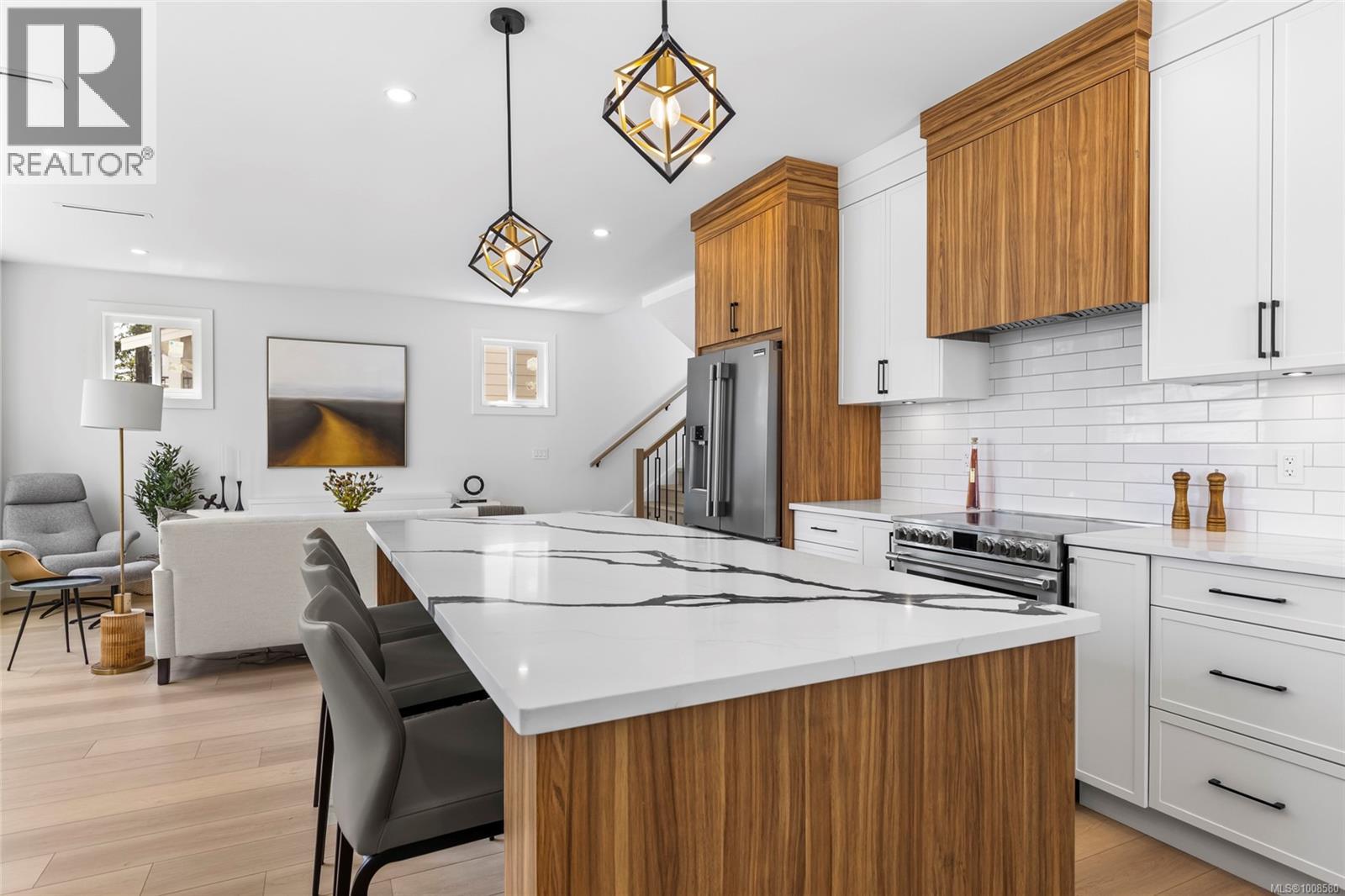  2339 Swallow Place, Langford