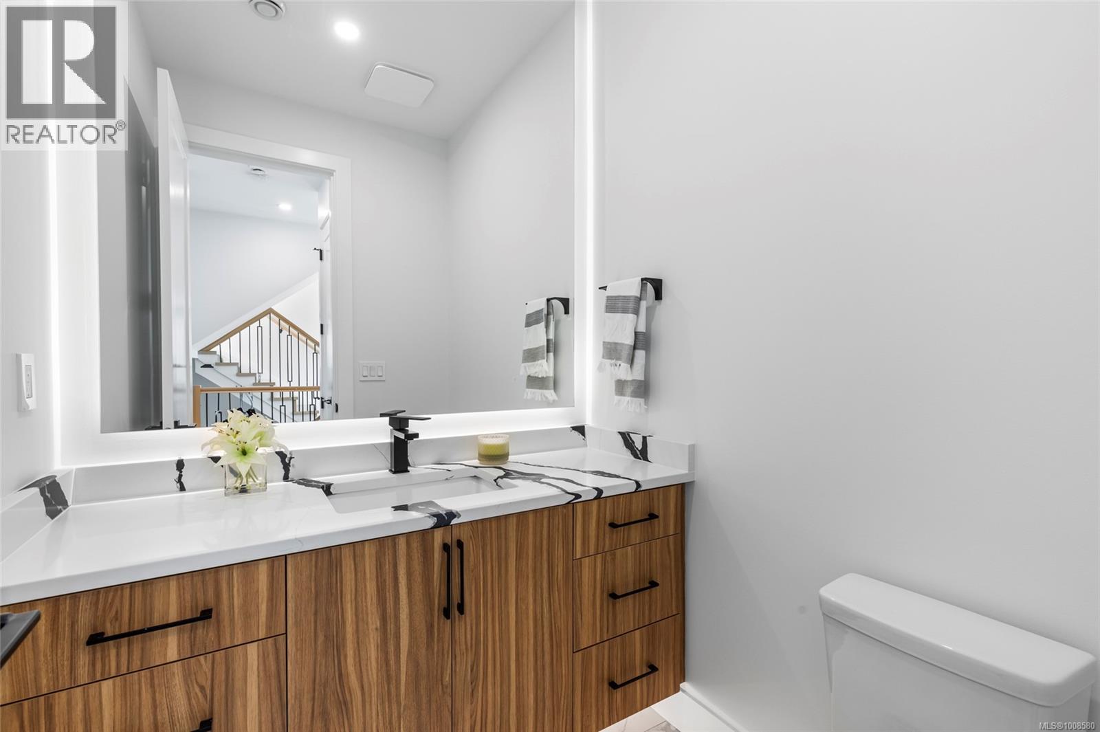  2339 Swallow Place, Langford