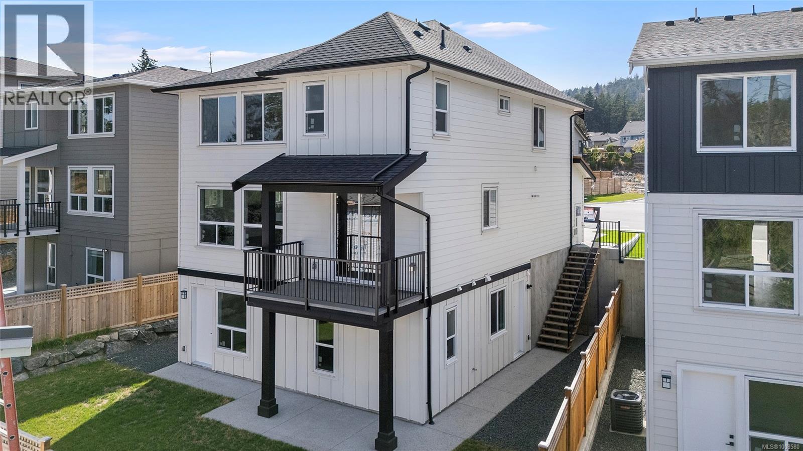2339 Swallow Pl, Langford