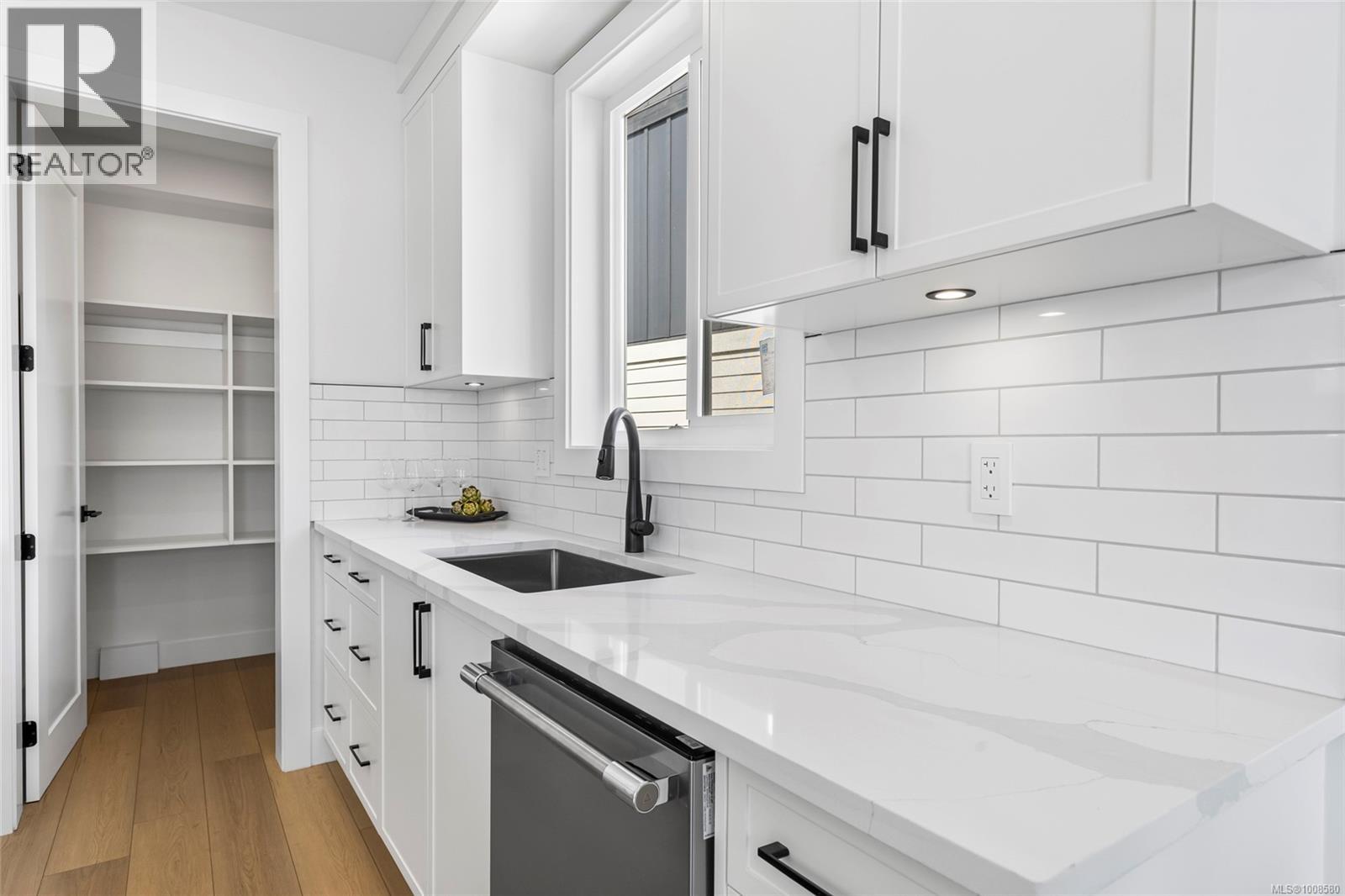  2339 Swallow Place, Langford