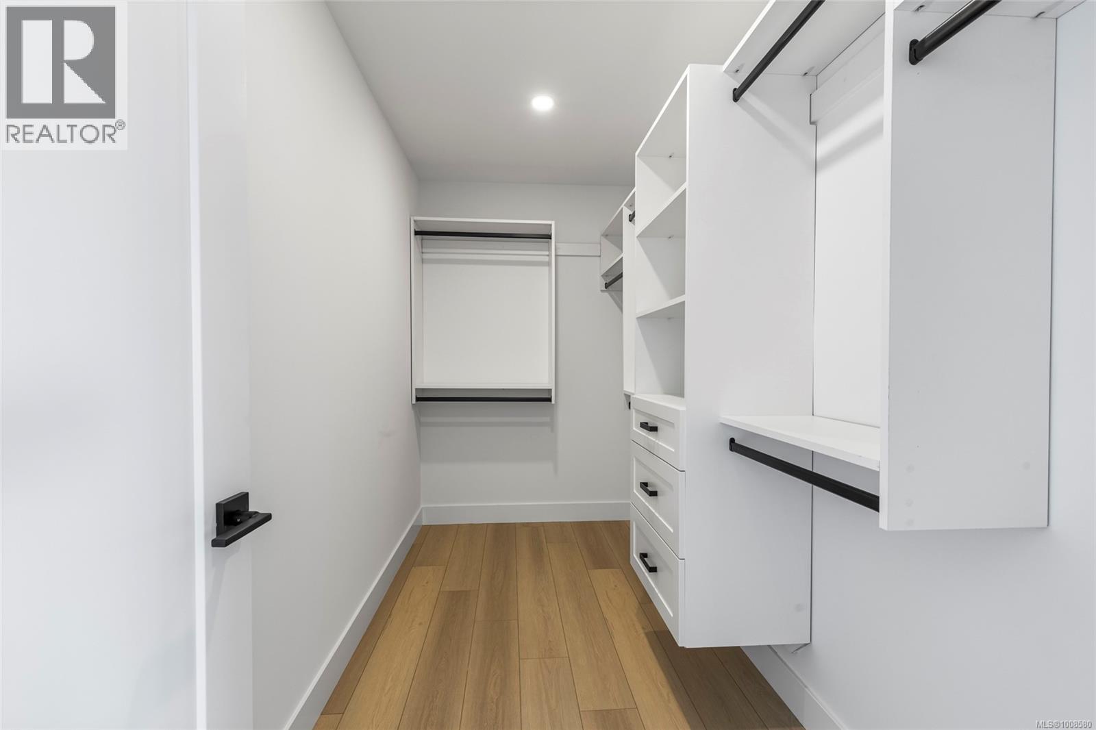  2339 Swallow Place, Langford