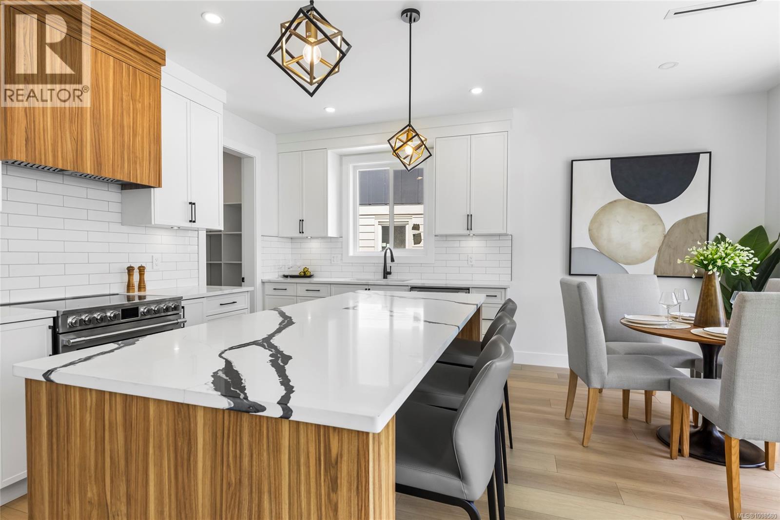  2339 Swallow Place, Langford