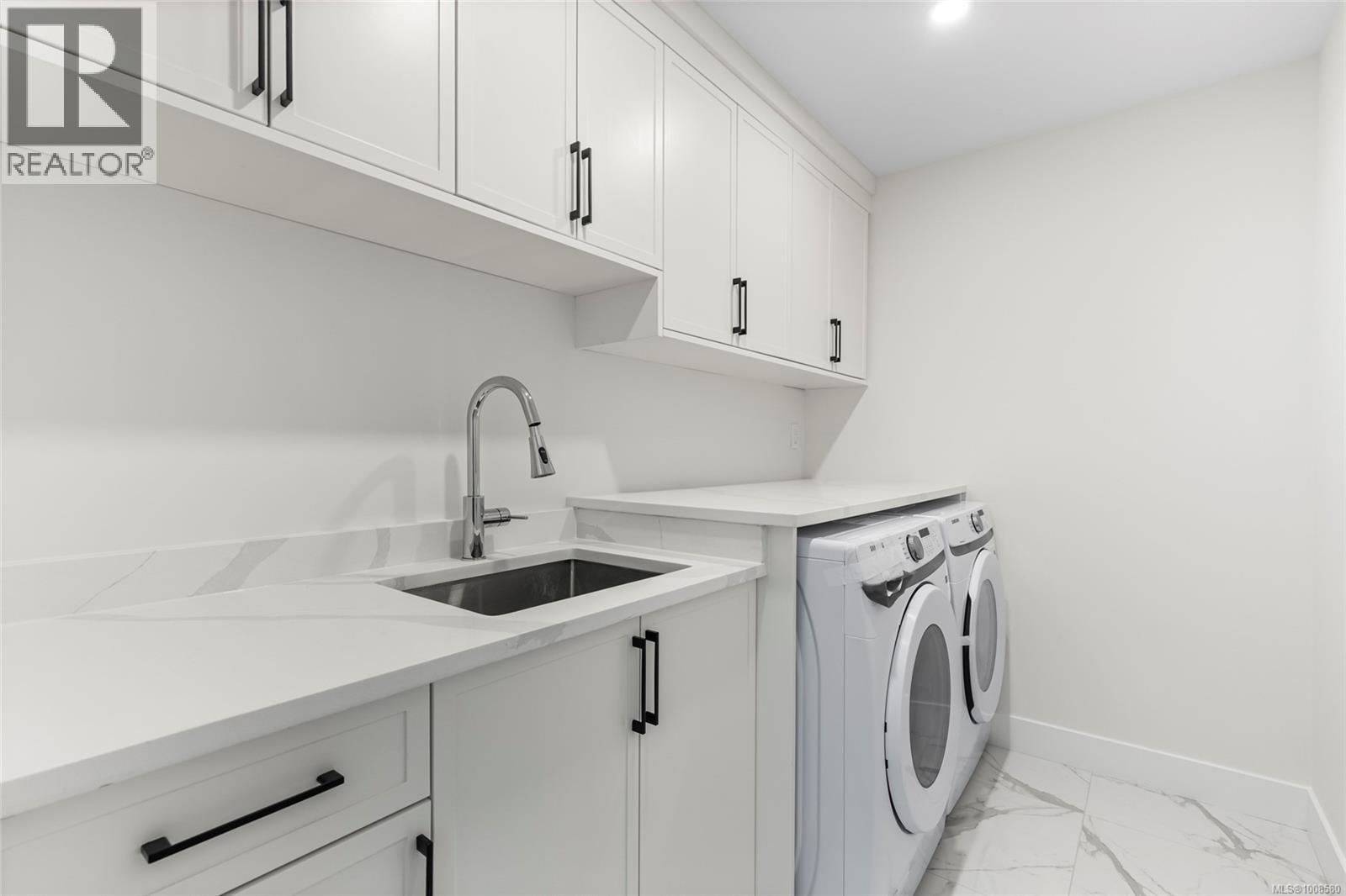  2339 Swallow Place, Langford