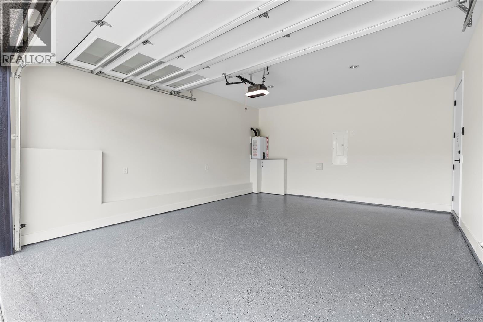  2339 Swallow Place, Langford