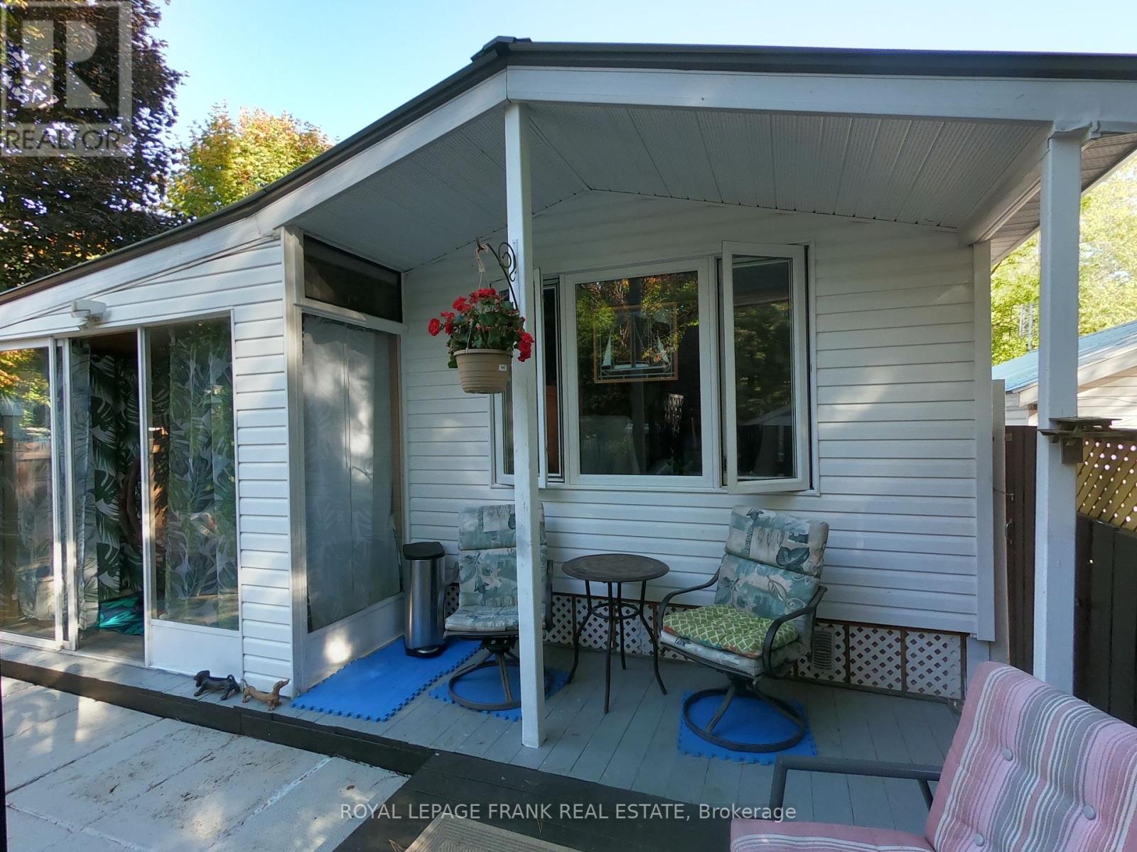 #245 248 PINNACLE HILL ROAD - 25