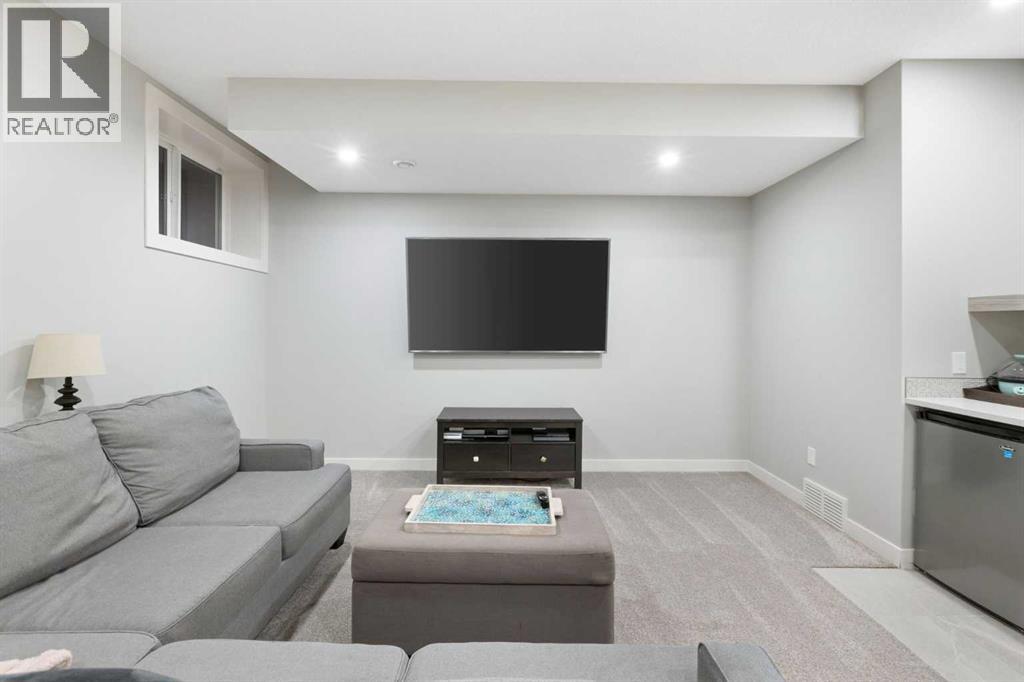 Single Family House for Sale in   Street NW Bowness Calgary 