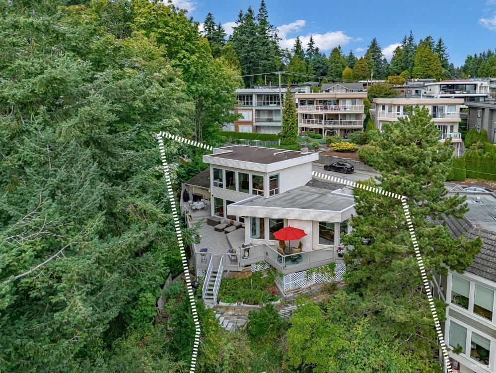 14104 MARINE DRIVE, White Rock
