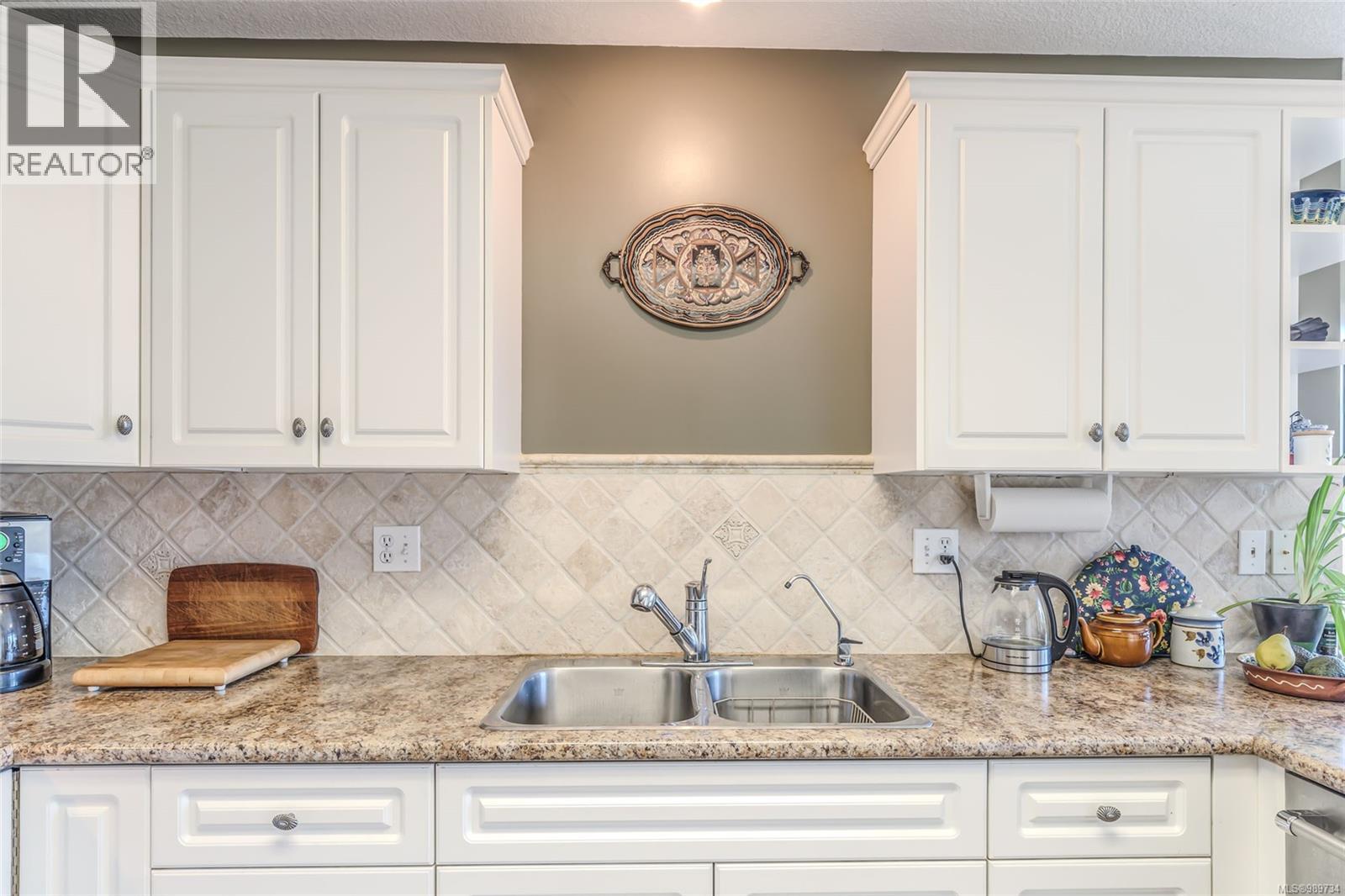 2663 Andover Rd, Nanoose Bay