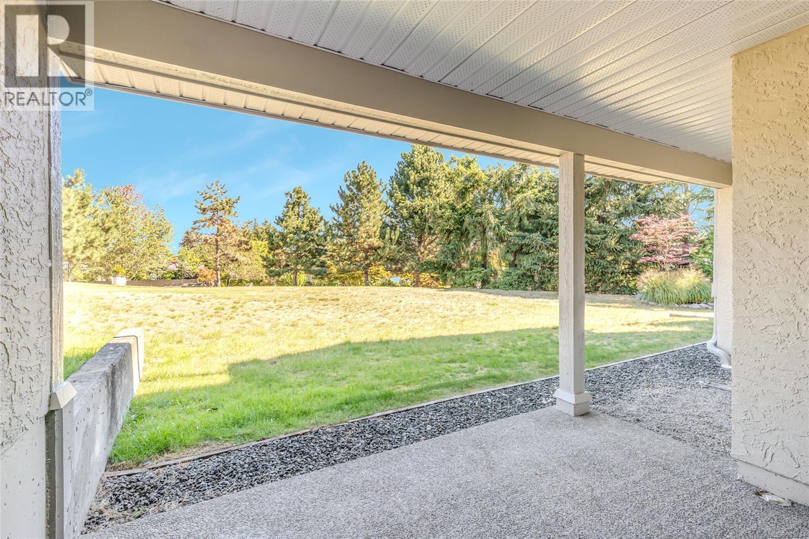 2663 Andover Rd, Nanoose Bay