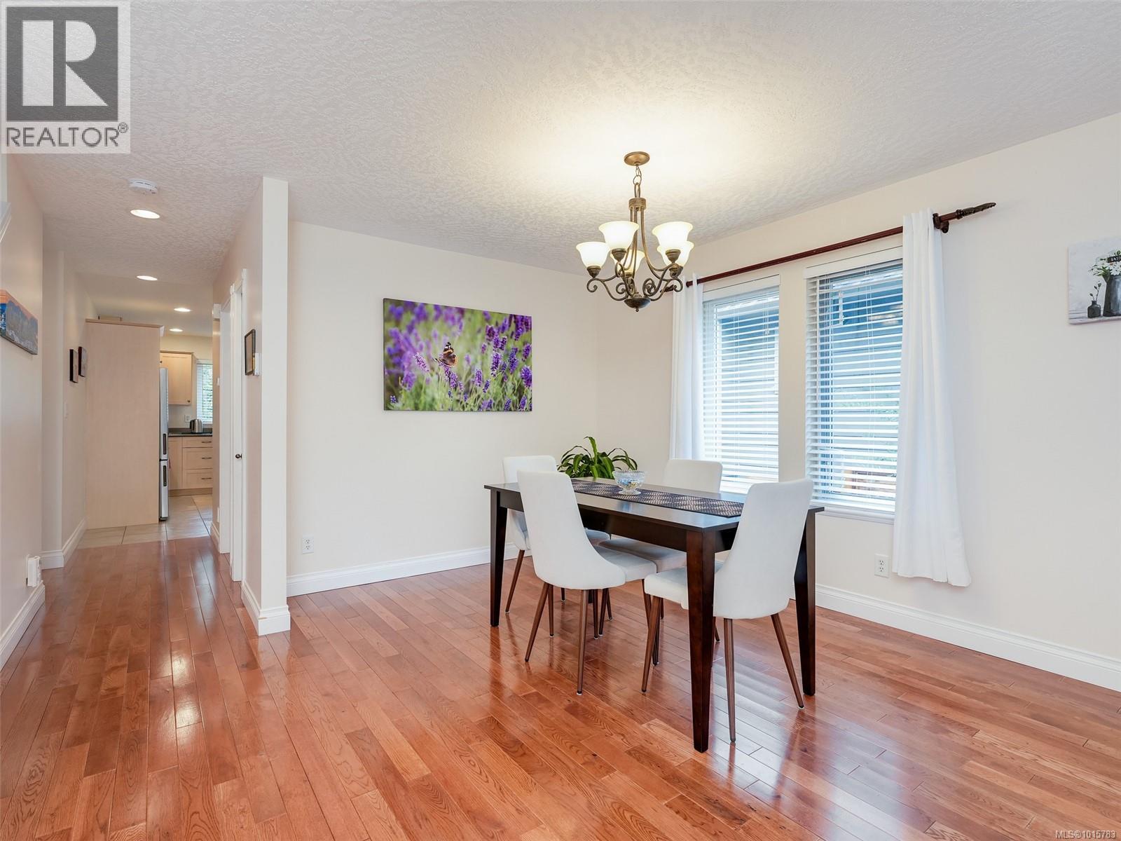  4040 Blackberry Lane, Saanich