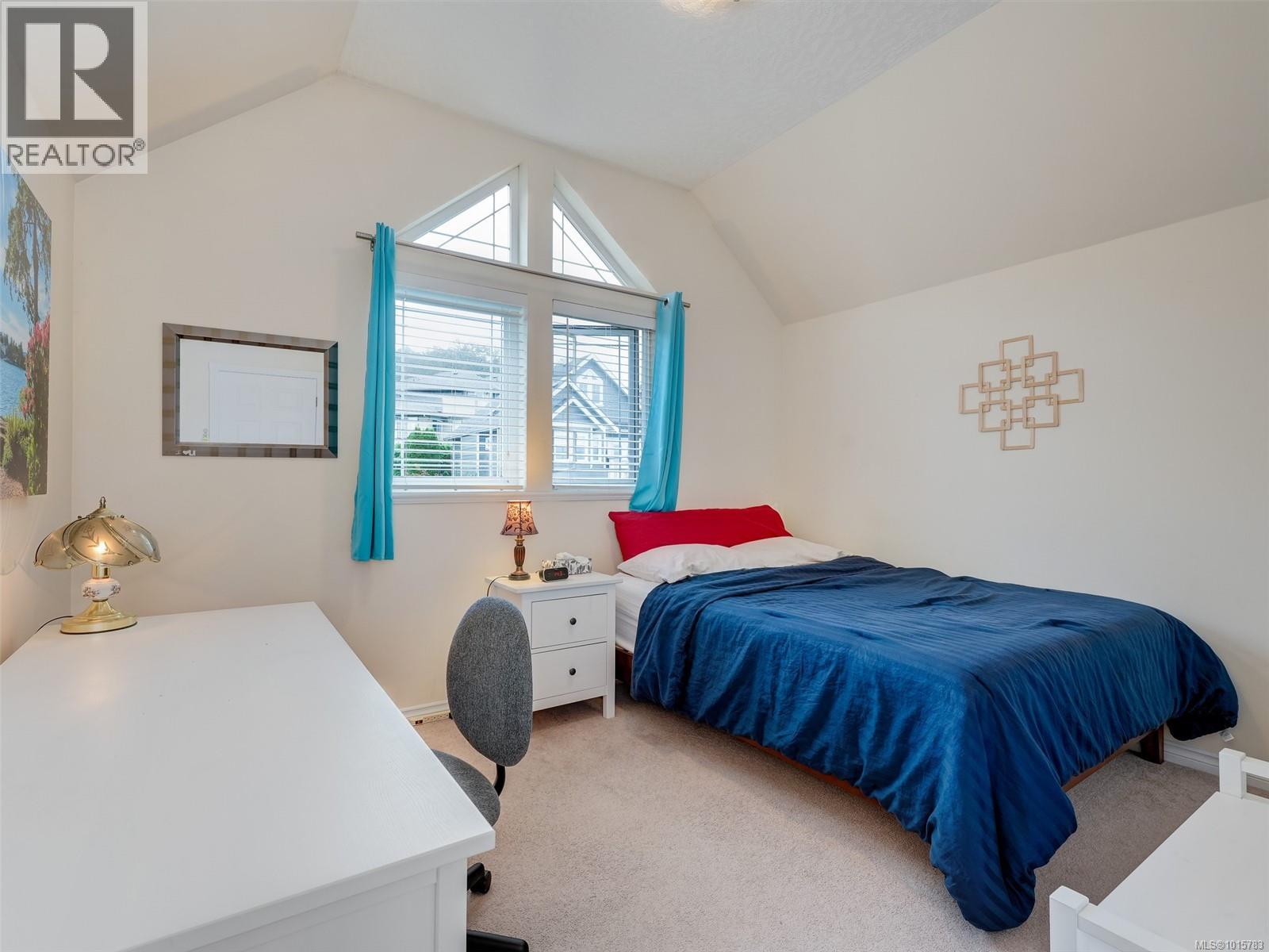  4040 Blackberry Lane, Saanich