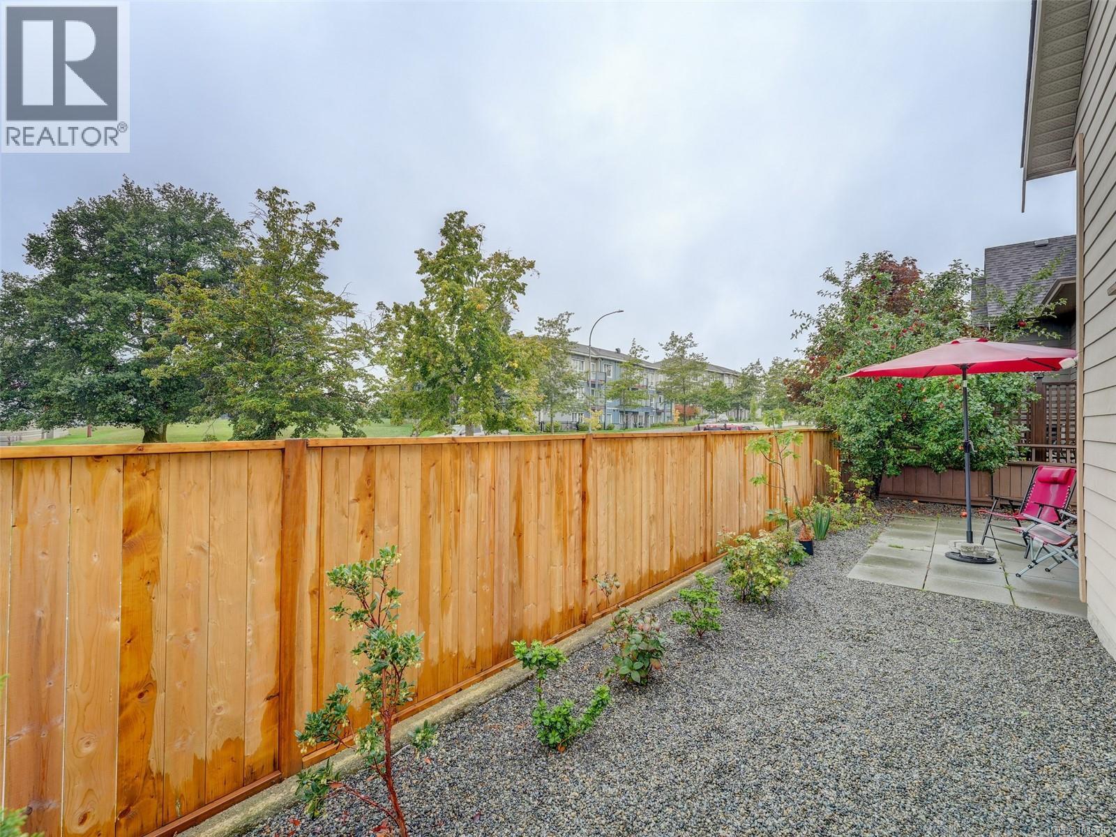  4040 Blackberry Lane, Saanich