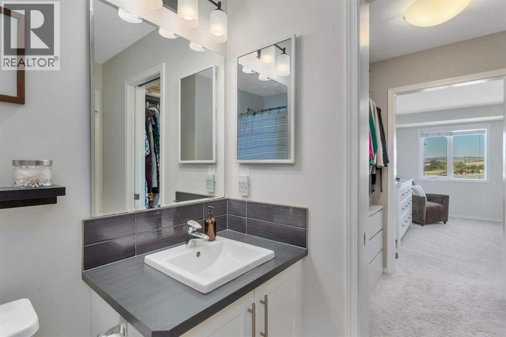 339 Viscount Drive, Red Deer