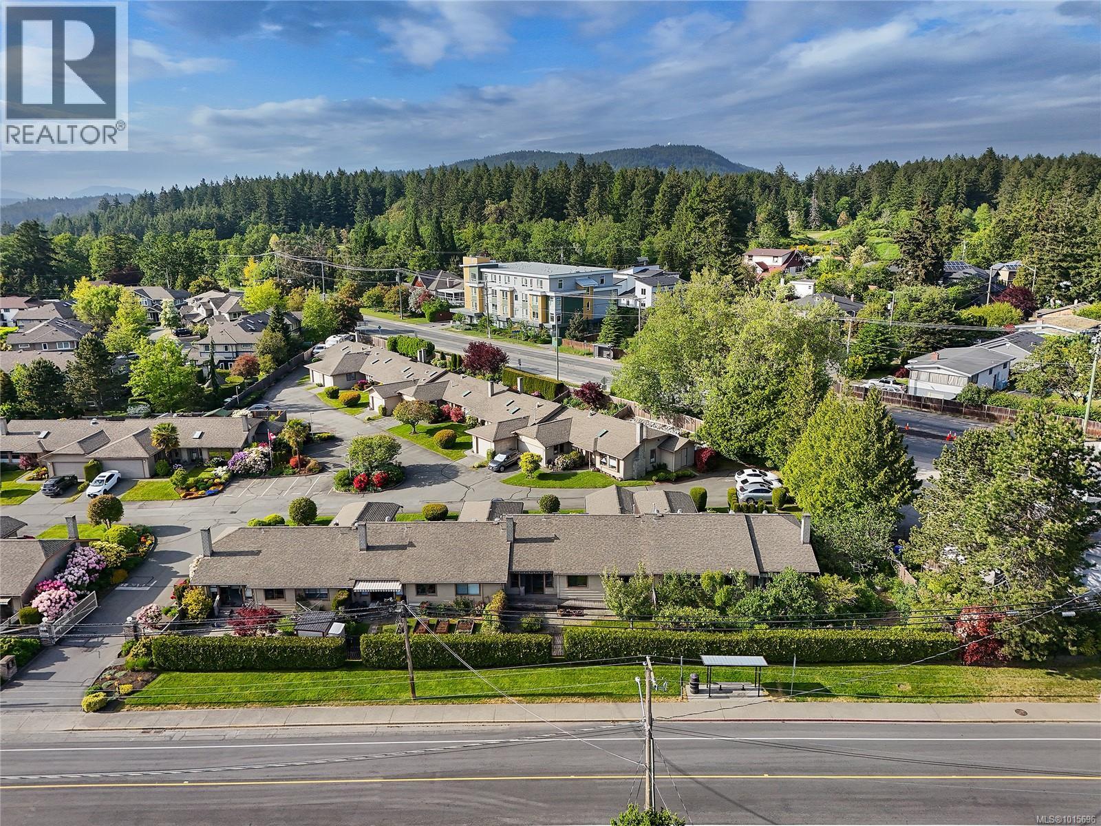 2 1144 Verdier Avenue, Central Saanich