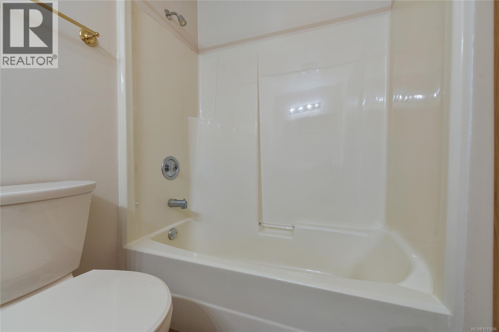 2 1144 Verdier Avenue, Central Saanich