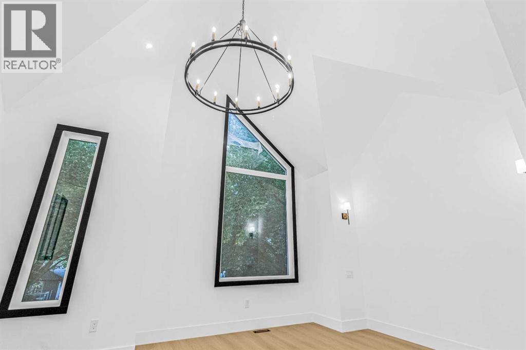 Single Family House for Sale in   Avenue SW Windsor Park Calgary 