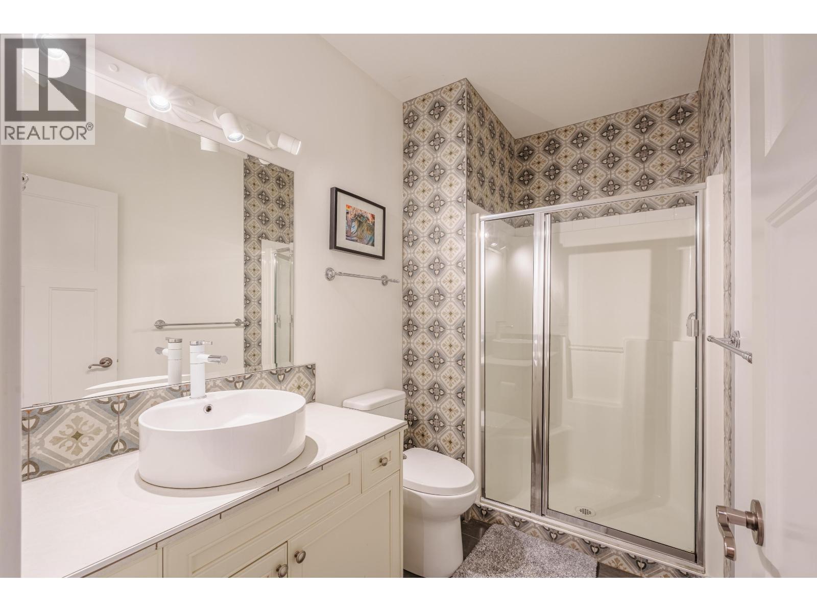 6323 ORACLE ROAD, Sechelt