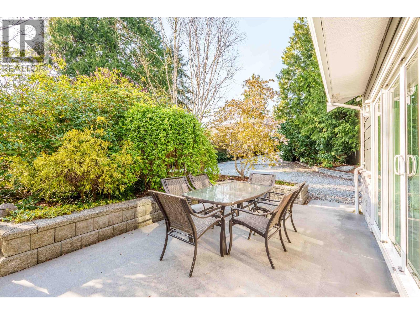 6323 ORACLE ROAD, Sechelt