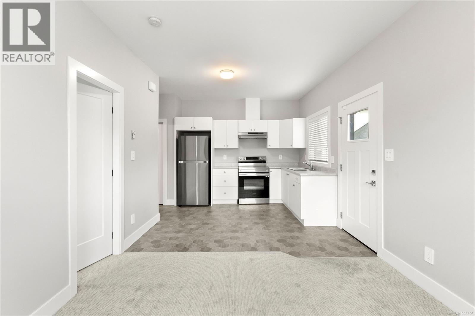  2911 Constellation Avenue, Langford