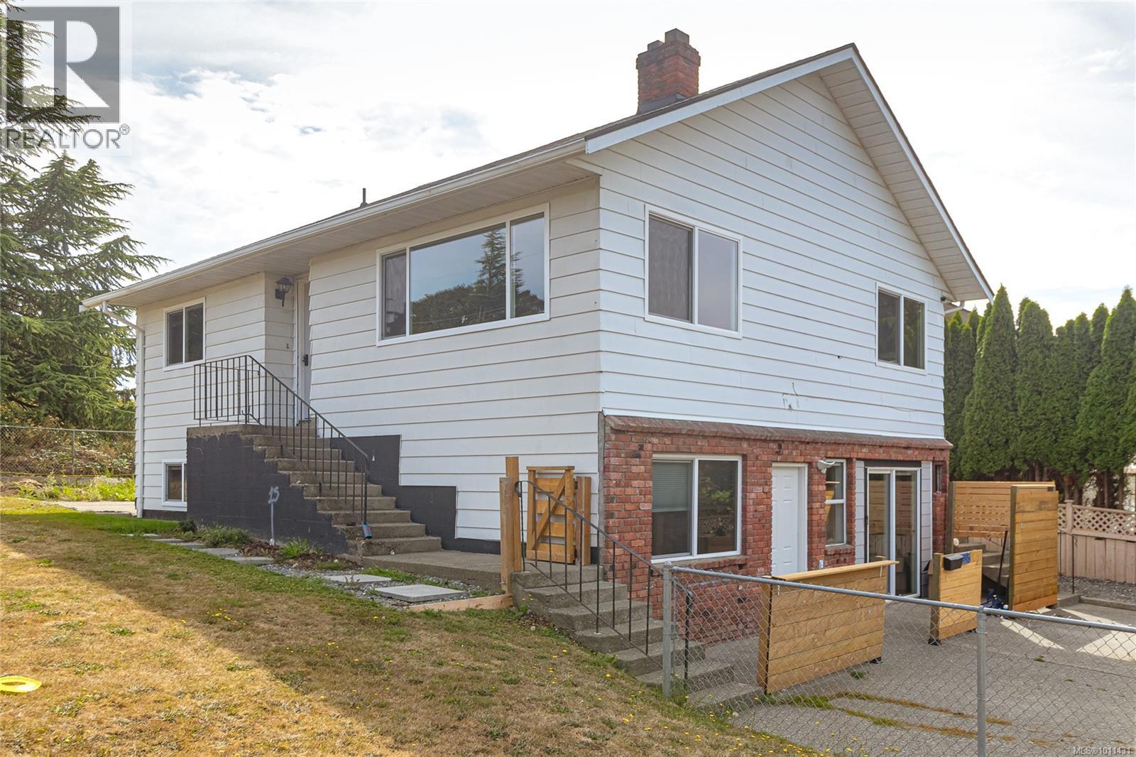  3995 Arlene Place, Saanich