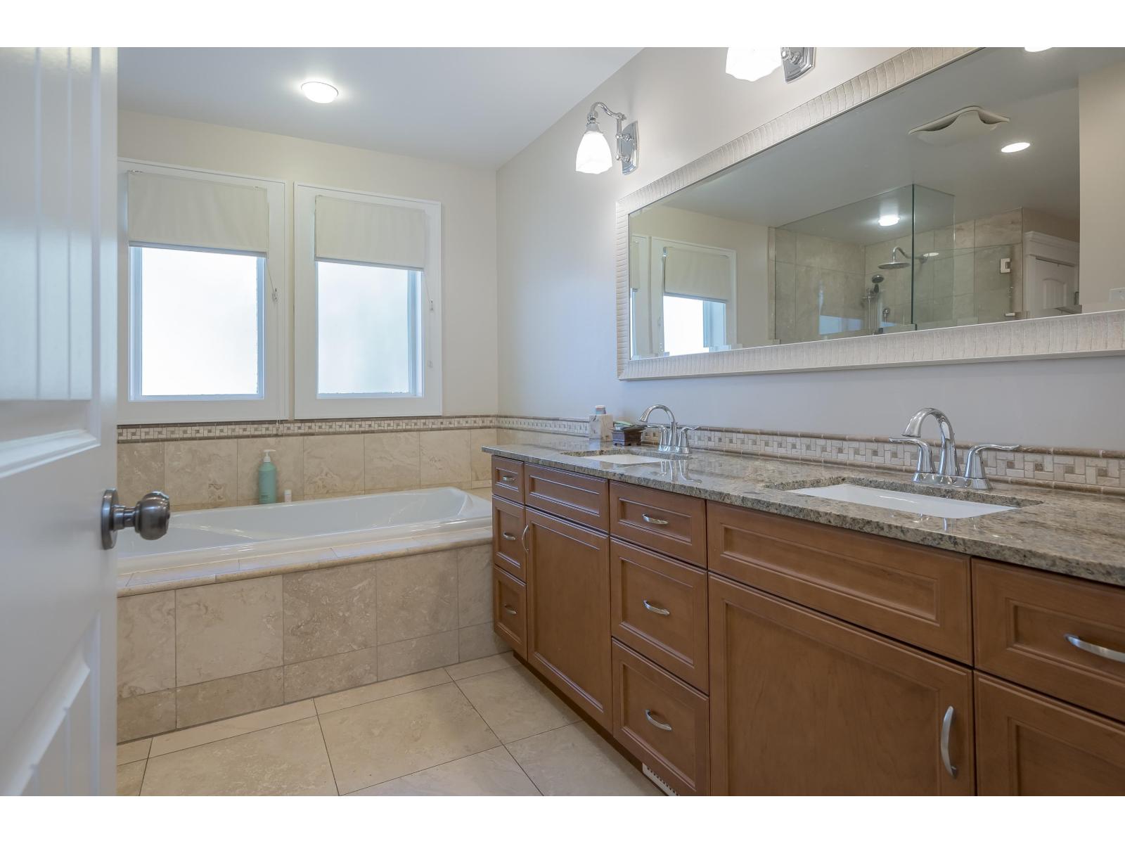 3353 200 STREET, Langley