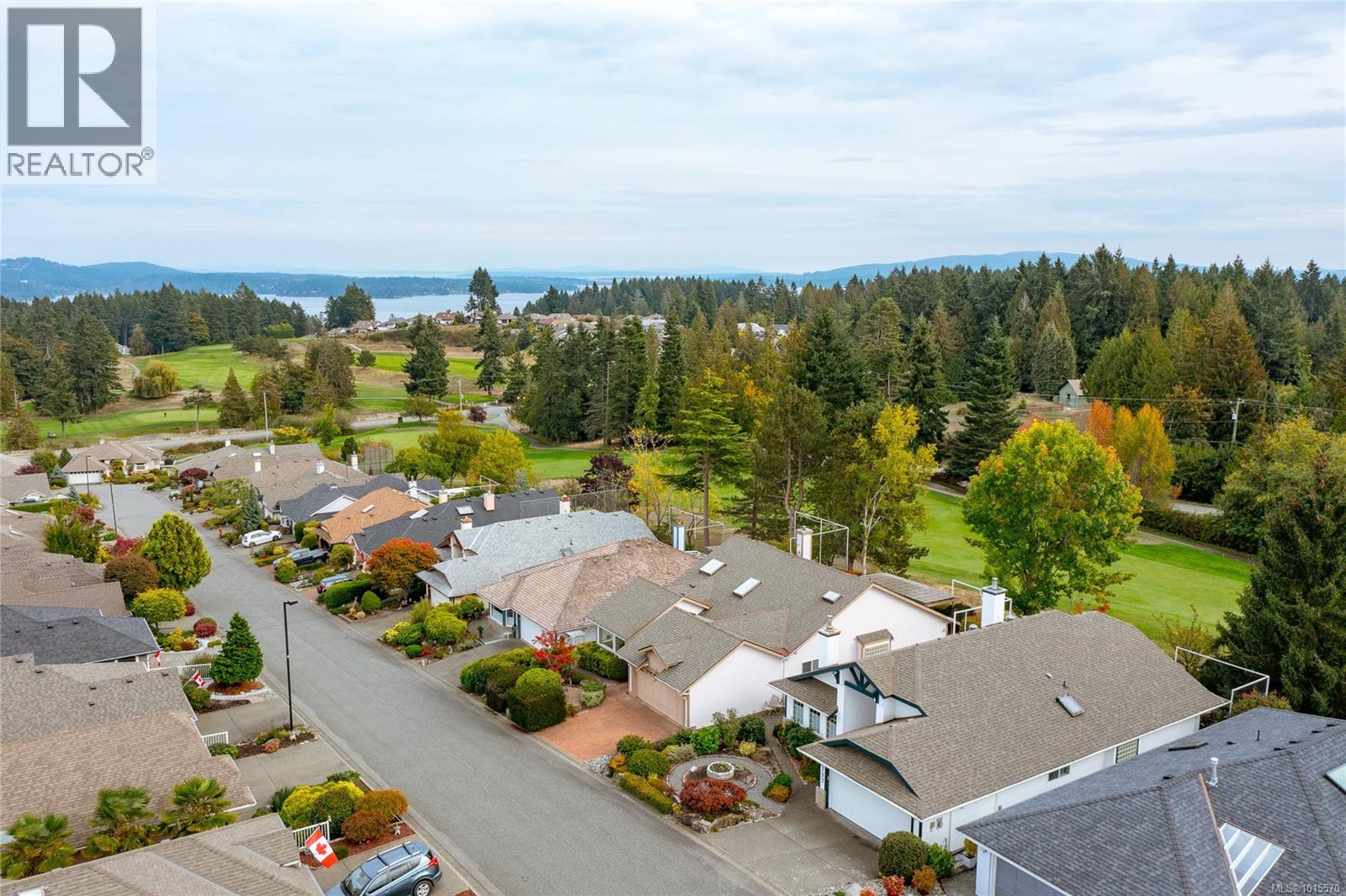 801 Country Club Dr, Cobble Hill