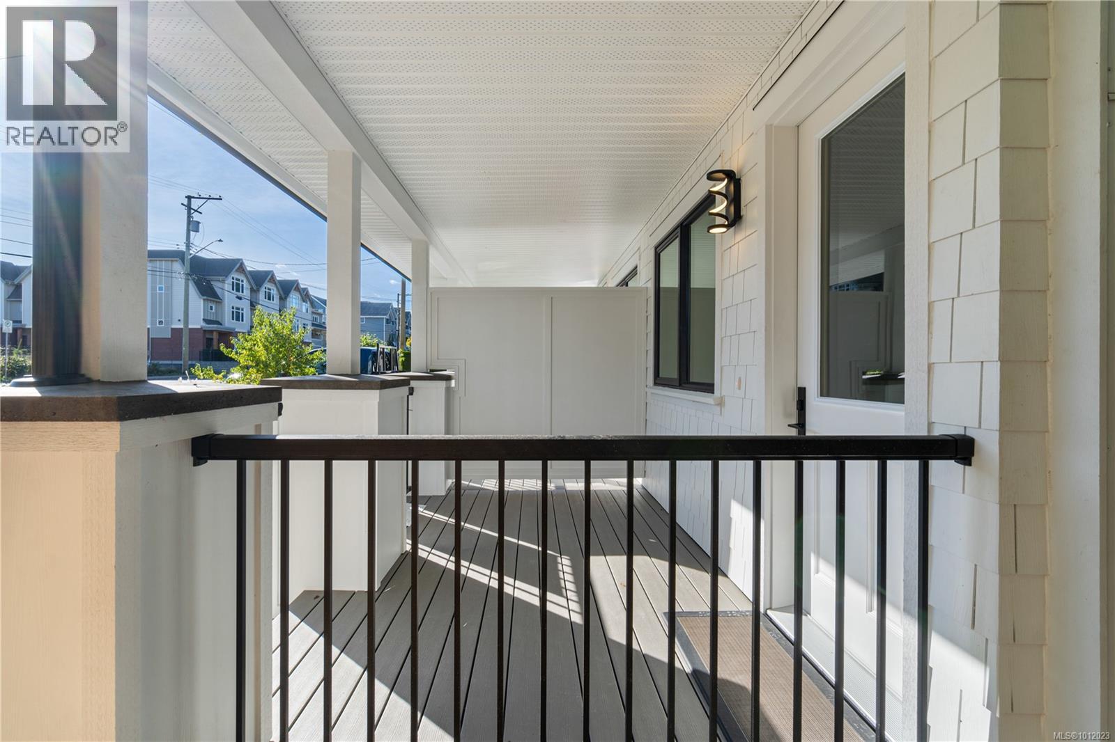 B 149 First Ave W, Qualicum Beach