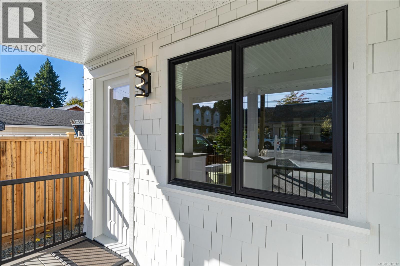 A 149 First Ave W, Qualicum Beach