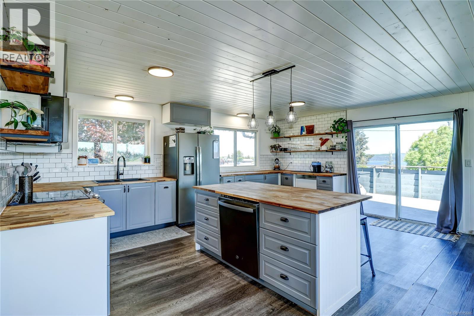 2530 Mountview Cres, Port McNeill