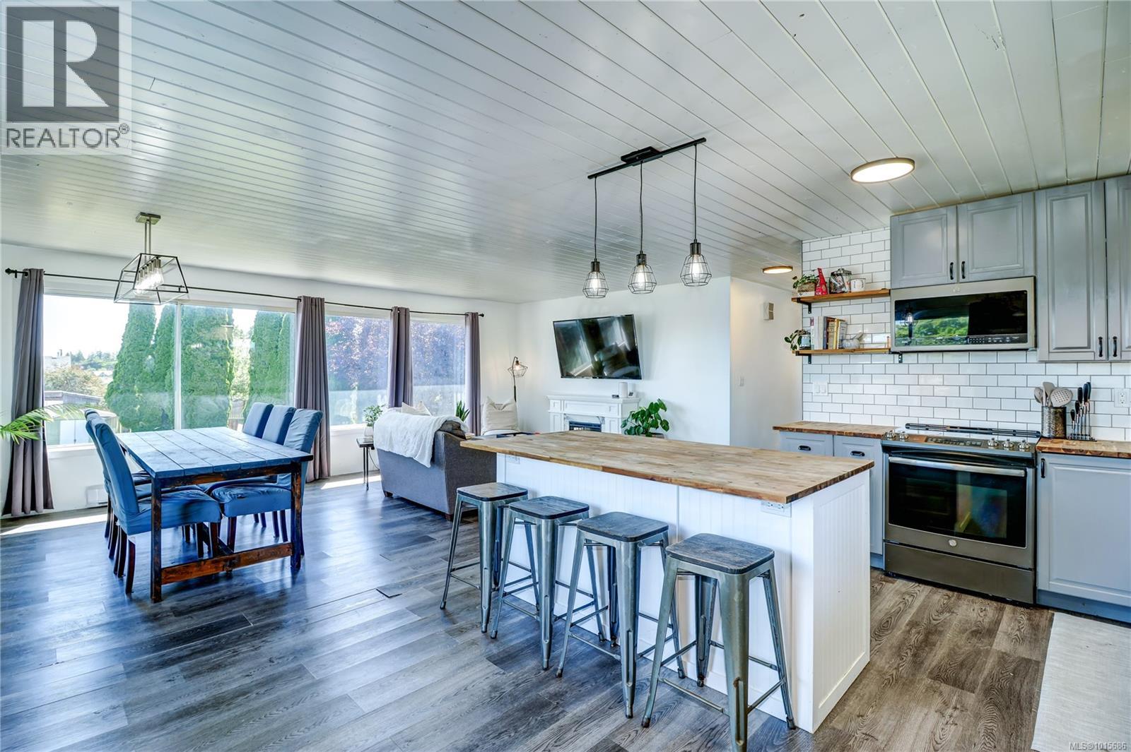 2530 Mountview Cres, Port McNeill