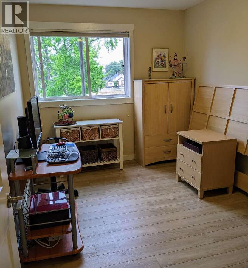 302 1450 Bertram Street, Kelowna