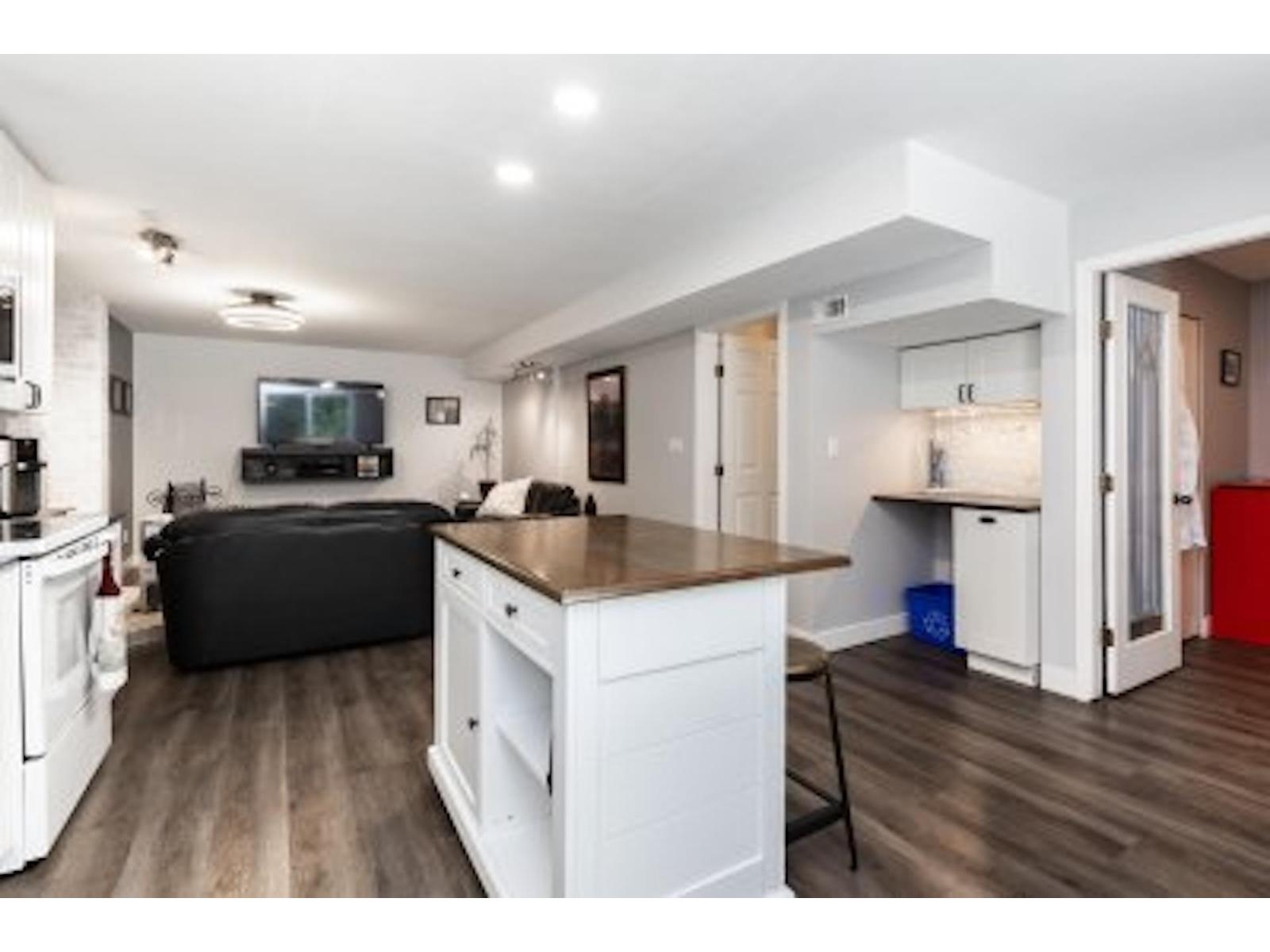 Basement 20454 91A AVENUE, Langley