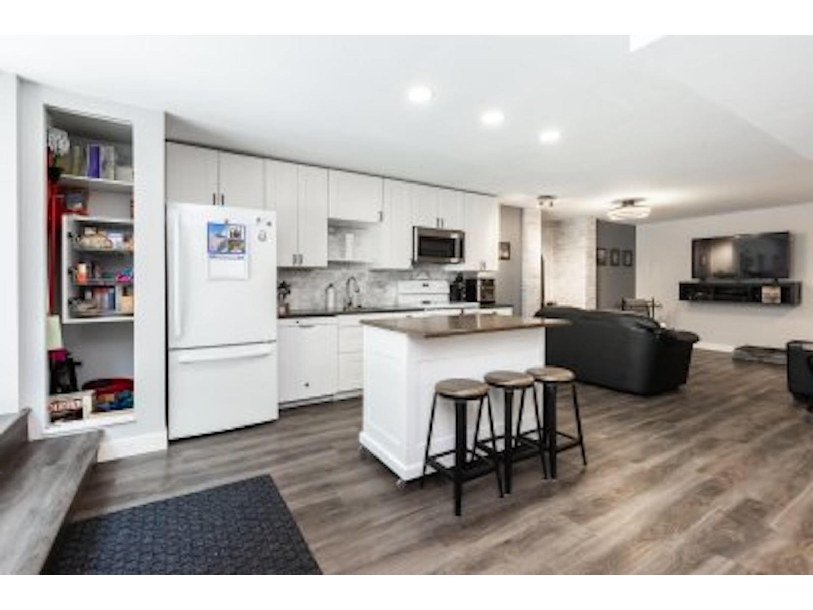 Basement 20454 91A AVENUE, Langley