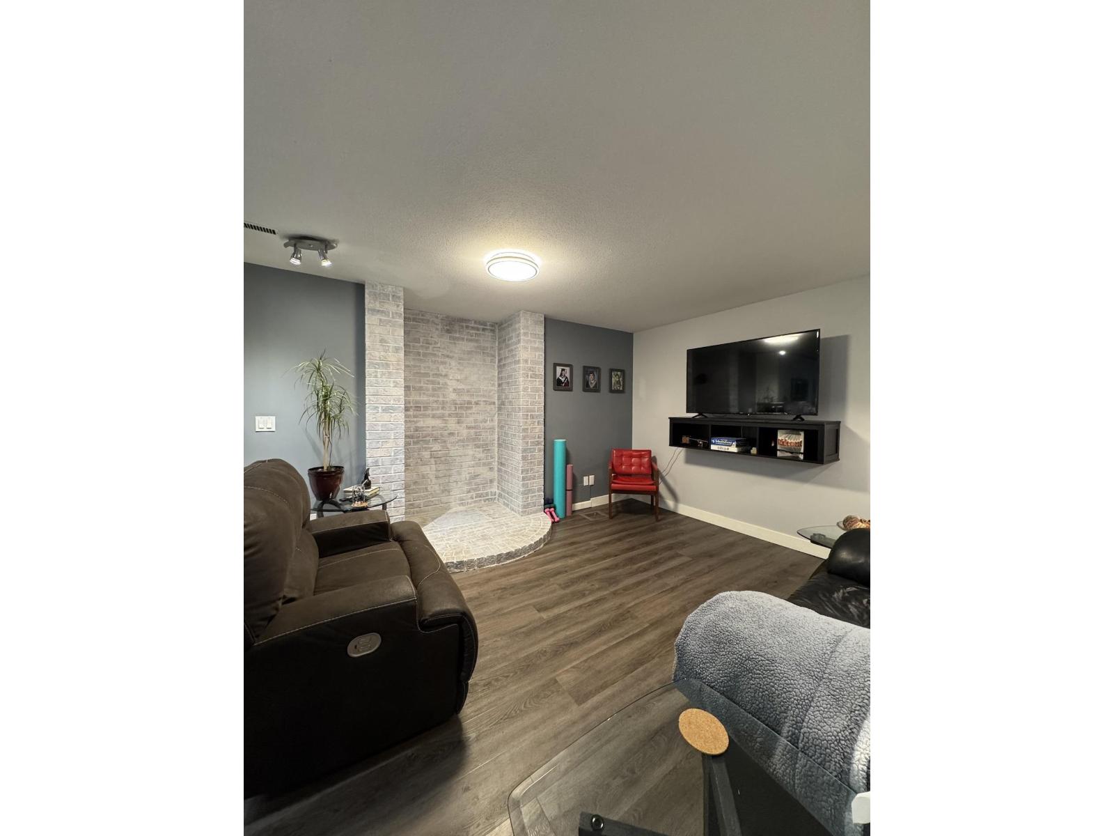 Basement 20454 91A AVENUE, Langley