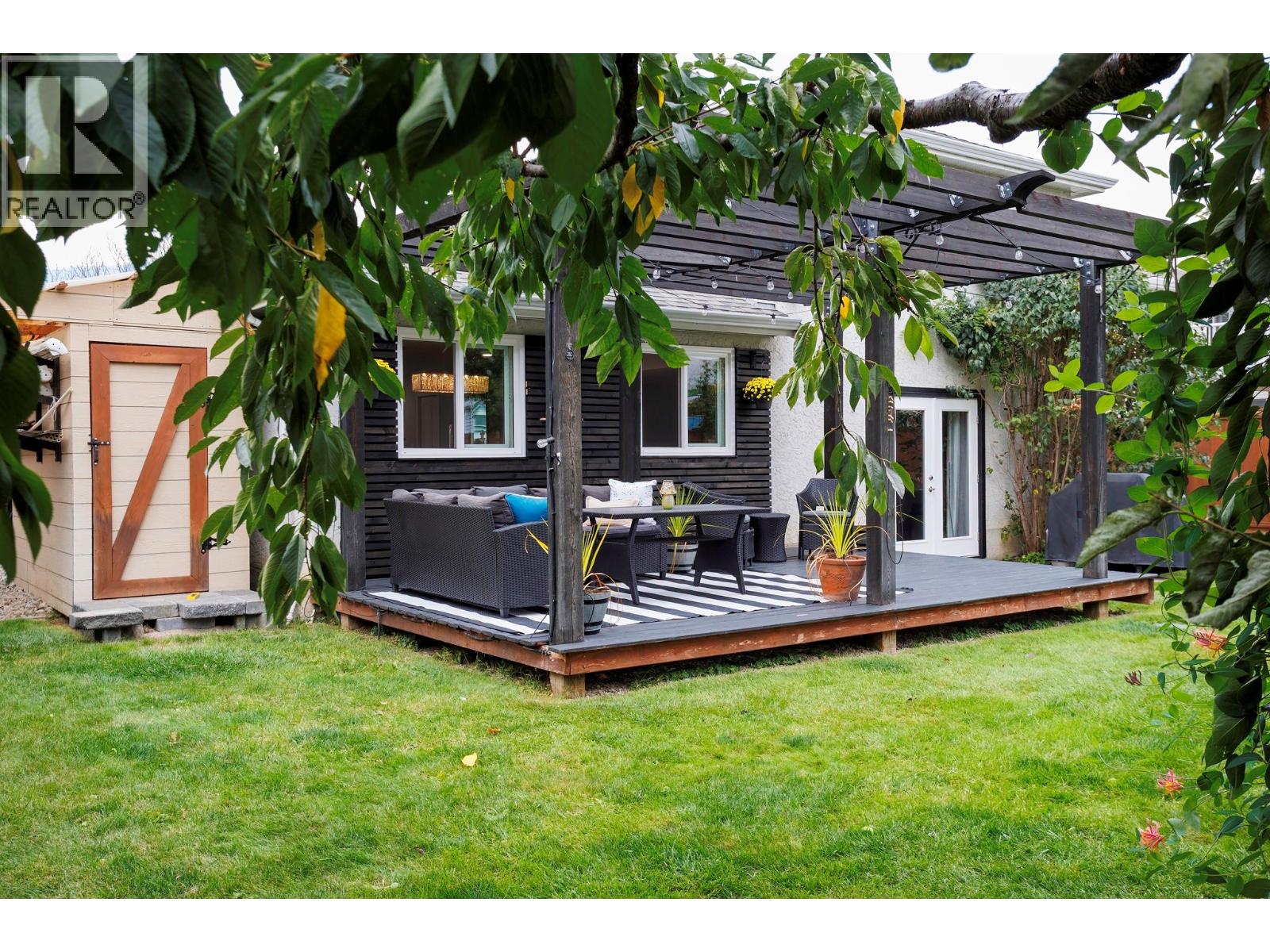  2614 Applegreen Court, West Kelowna