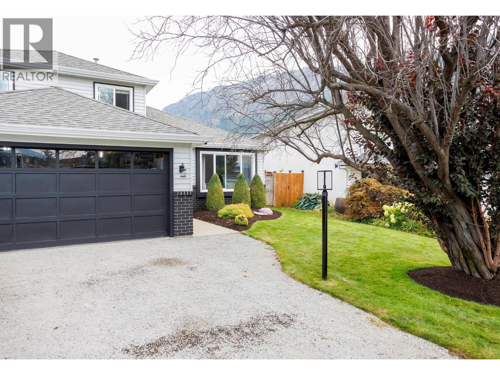  2614 Applegreen Court, West Kelowna