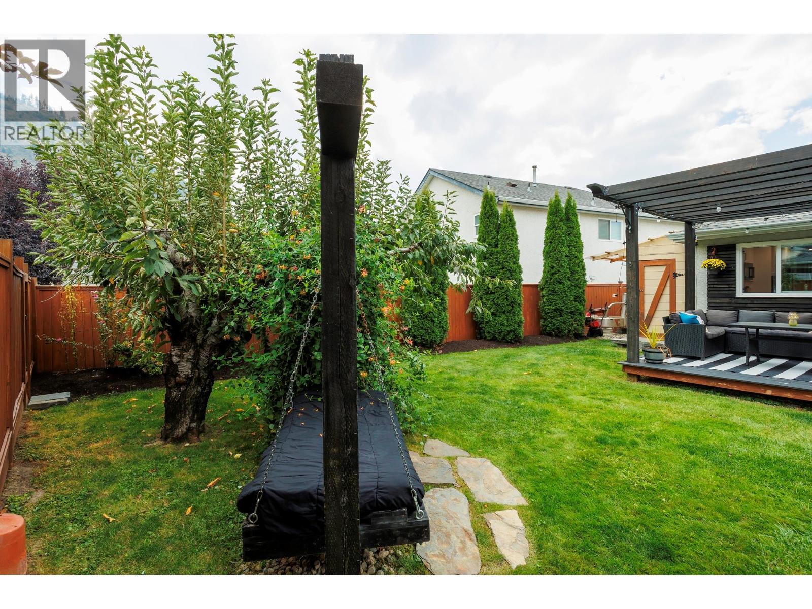  2614 Applegreen Court, West Kelowna