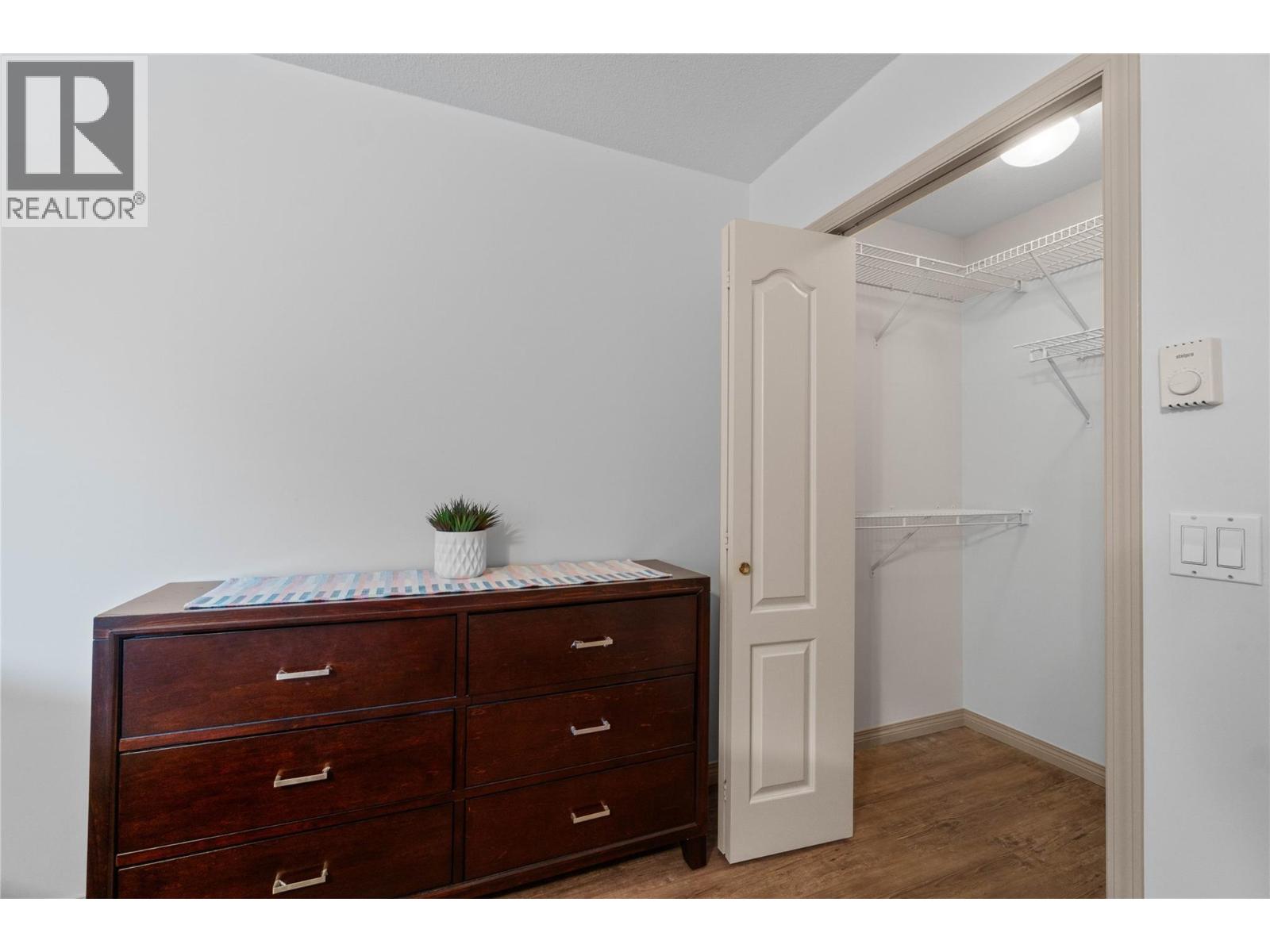 1002 Riverside Avenue Unit# 221, Sicamous
