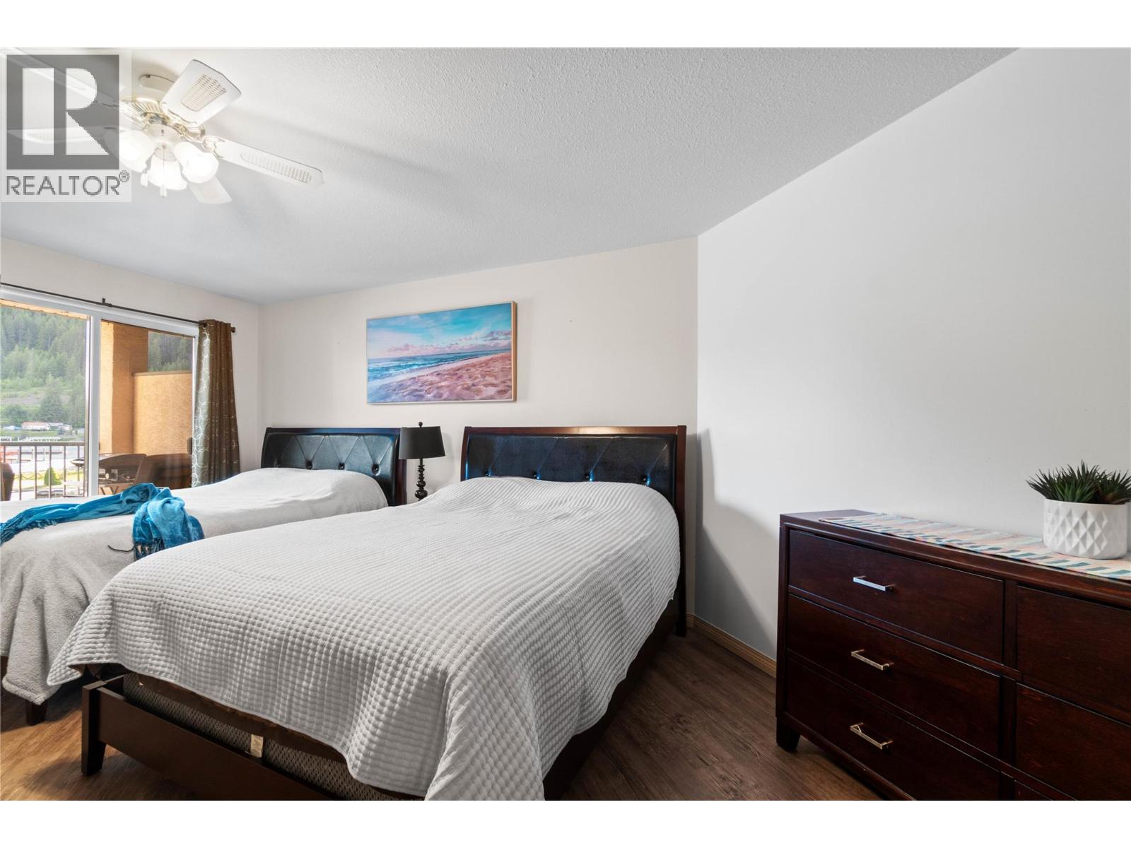 1002 Riverside Avenue Unit# 221, Sicamous